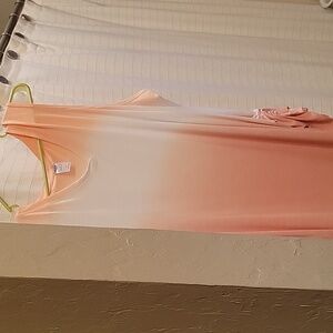 Sleeveless v neck top